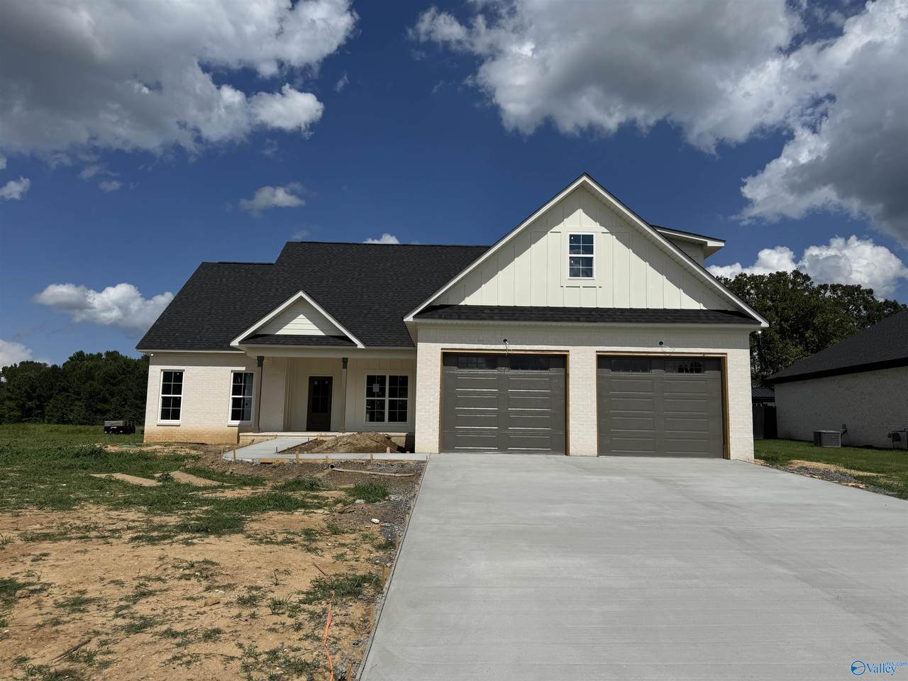 140 Gavins Way - Photo 1