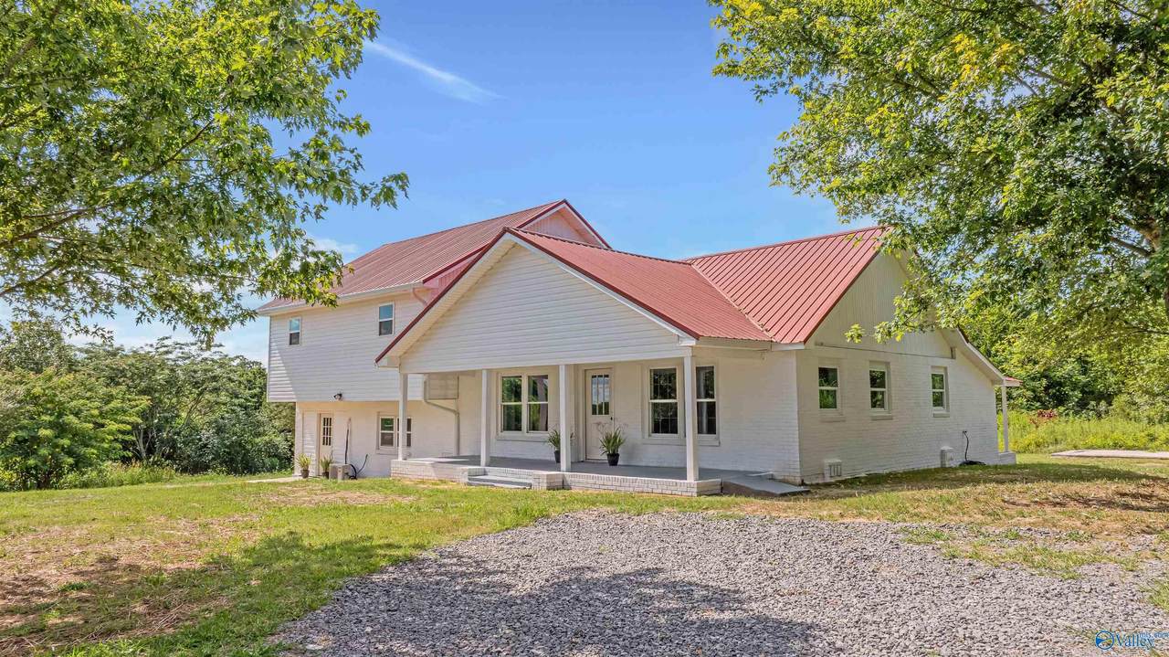1885 Everett Road - Photo 1