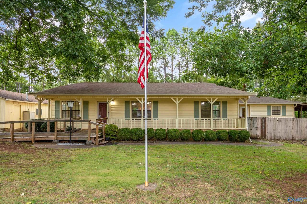 127 Landers Drive - Photo 1