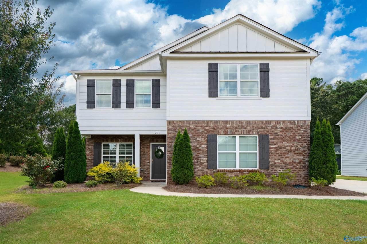 1201 Archers Cove Lane - Photo 1