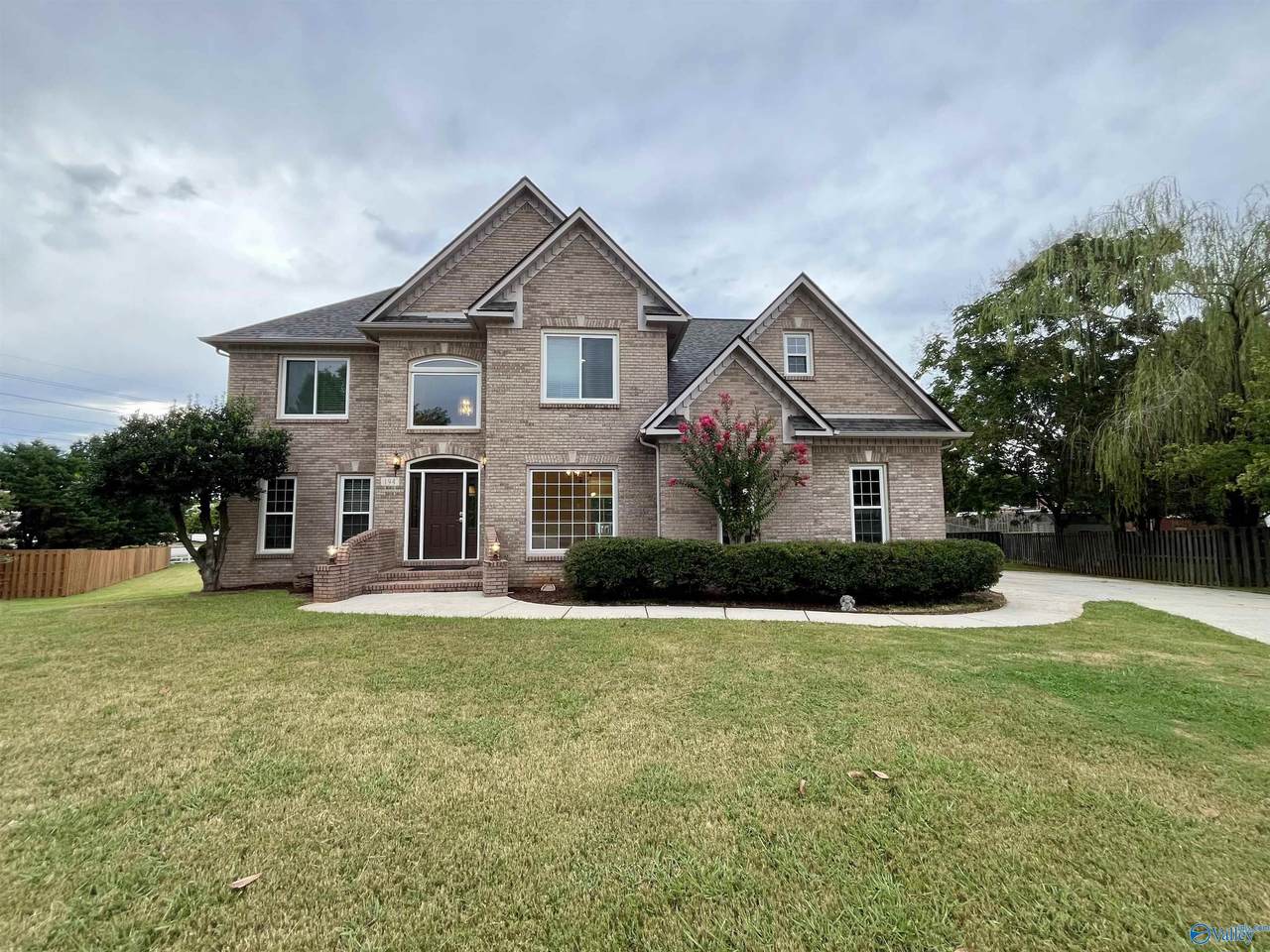 194 Paul Revere Drive - Photo 1