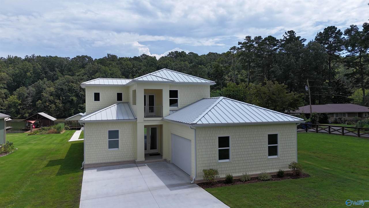 199 Anchor Avenue - Photo 1