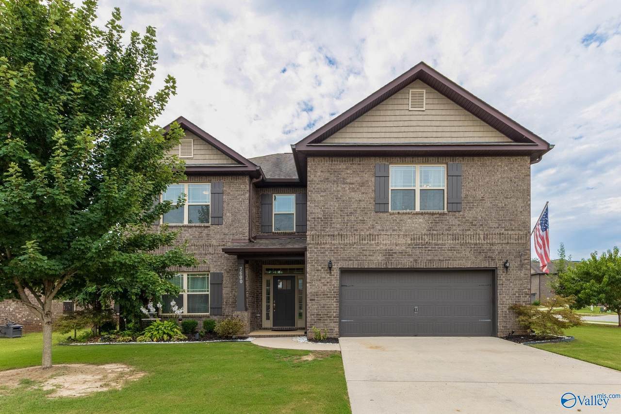 7600 Buncombe Place - Photo 1