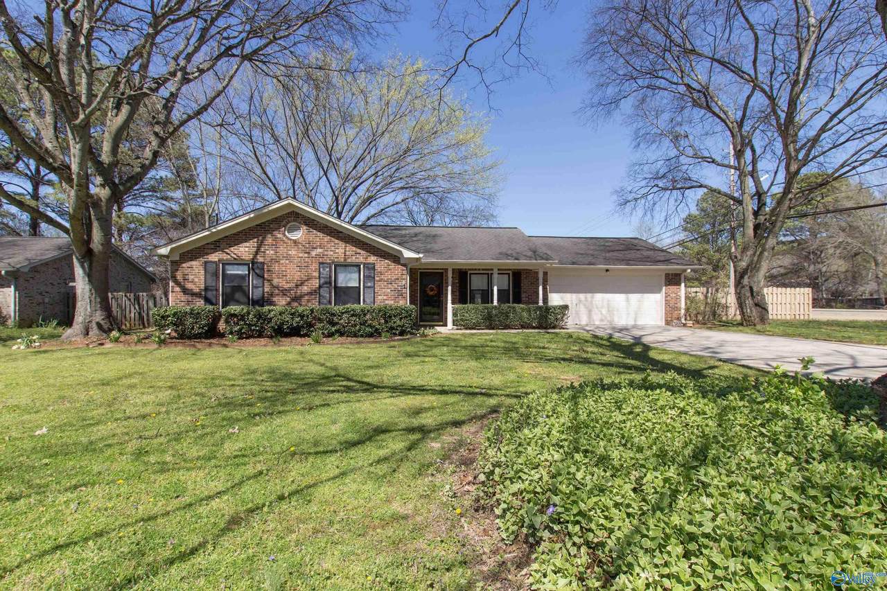 1111 Lyngate Drive - Photo 1