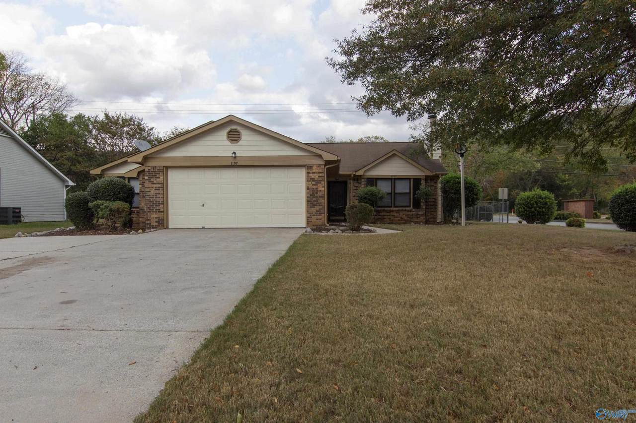 1107 Kinsey Drive - Photo 1