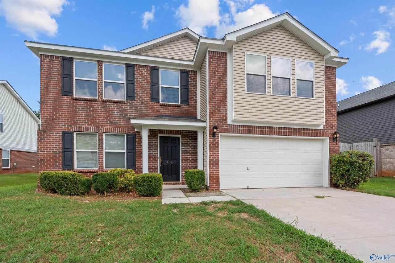 104 Castle View Drive - Photo 1