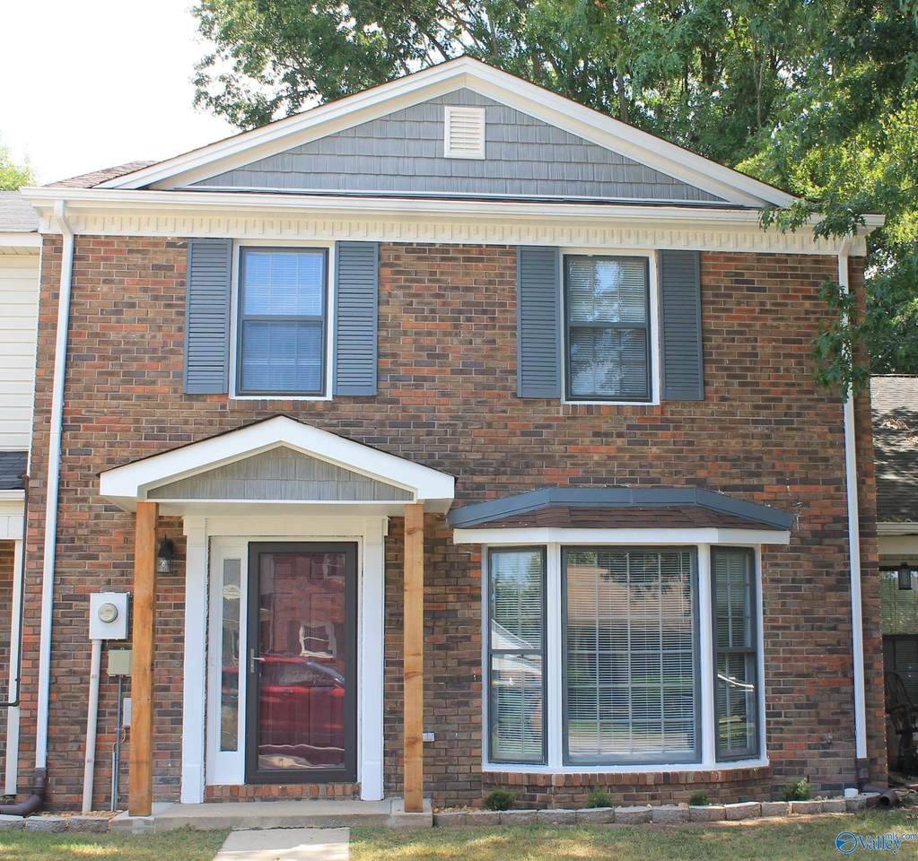 2202 Westbury Court Sw - Photo 1