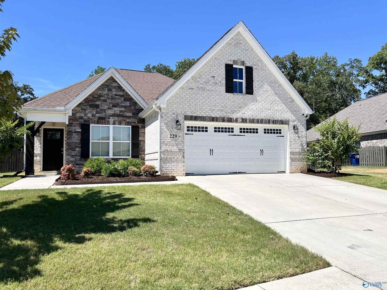 229 Dustin Lane - Photo 1