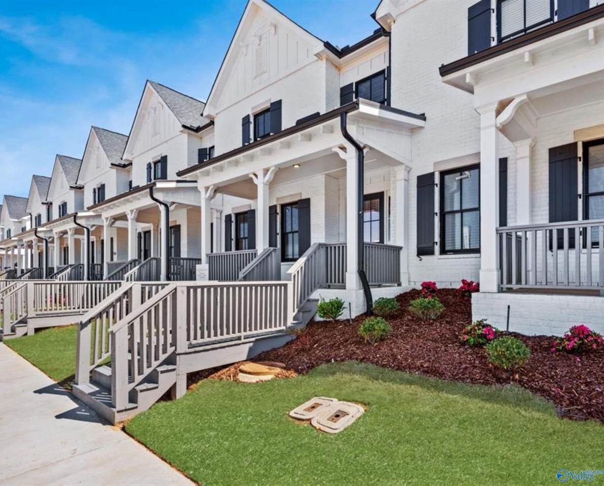 131 Moss Brook Lane - Photo 1