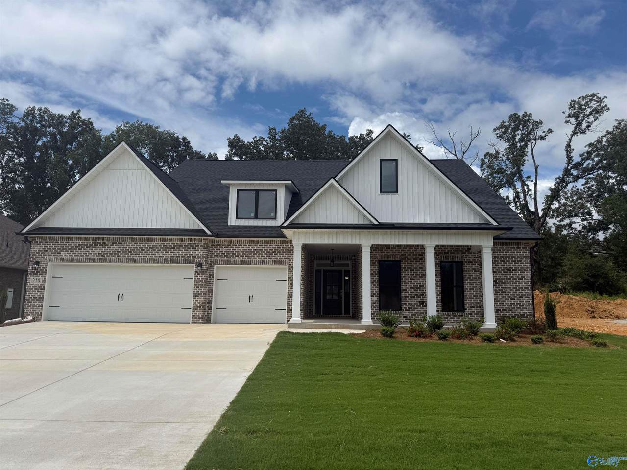 103 Park Trail Drive - Photo 1