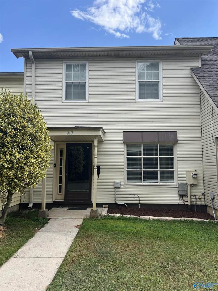 317 Chateau Drive - Photo 1