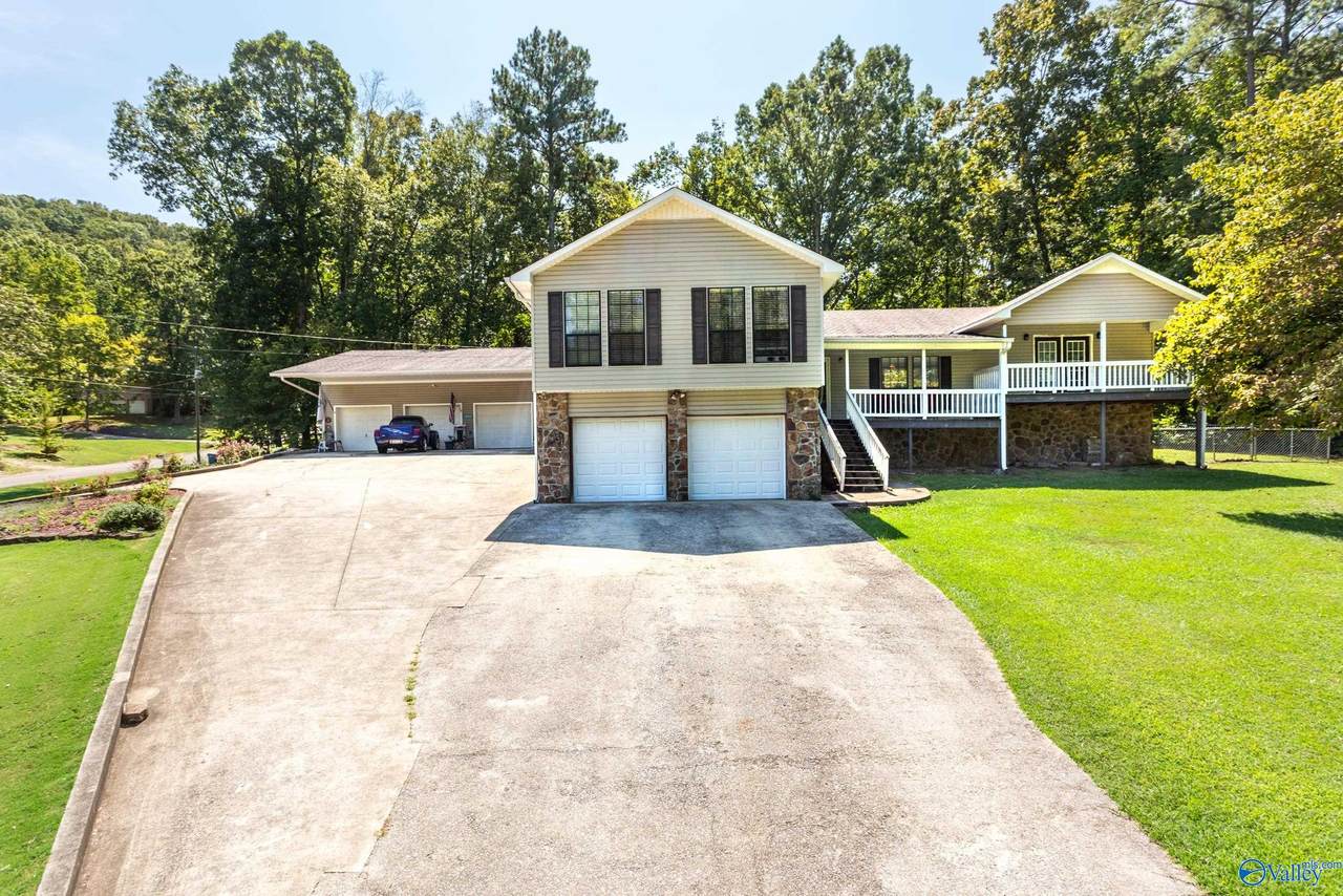 101 Maple Lane - Photo 1