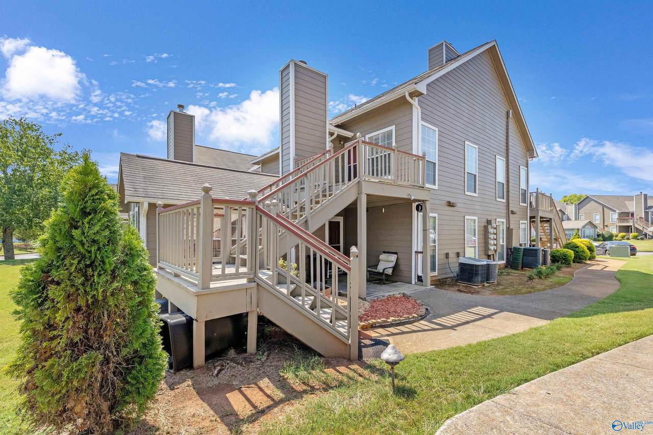 144 Waters Edge Lane - Photo 1