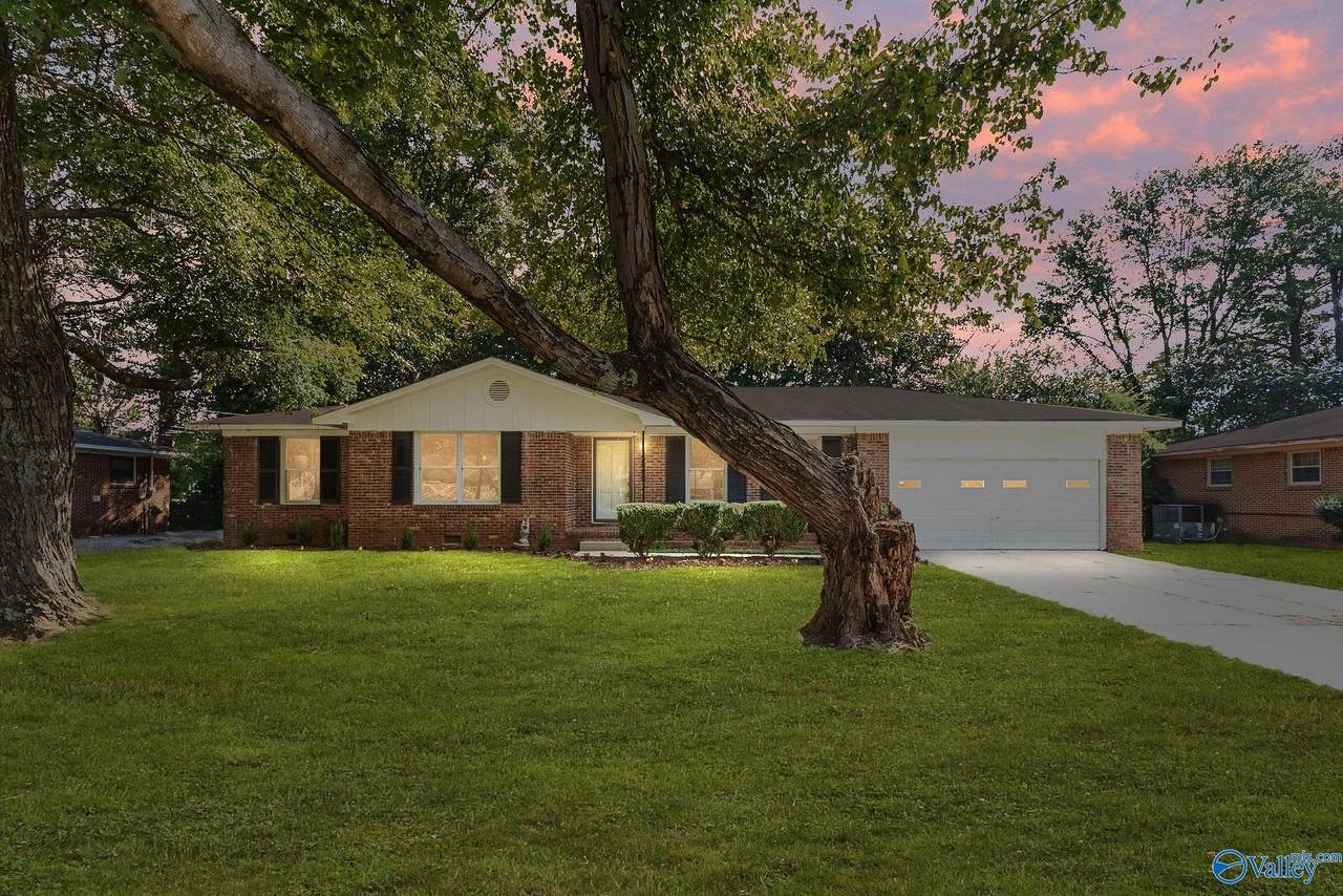 5009 Lumary Drive - Photo 1