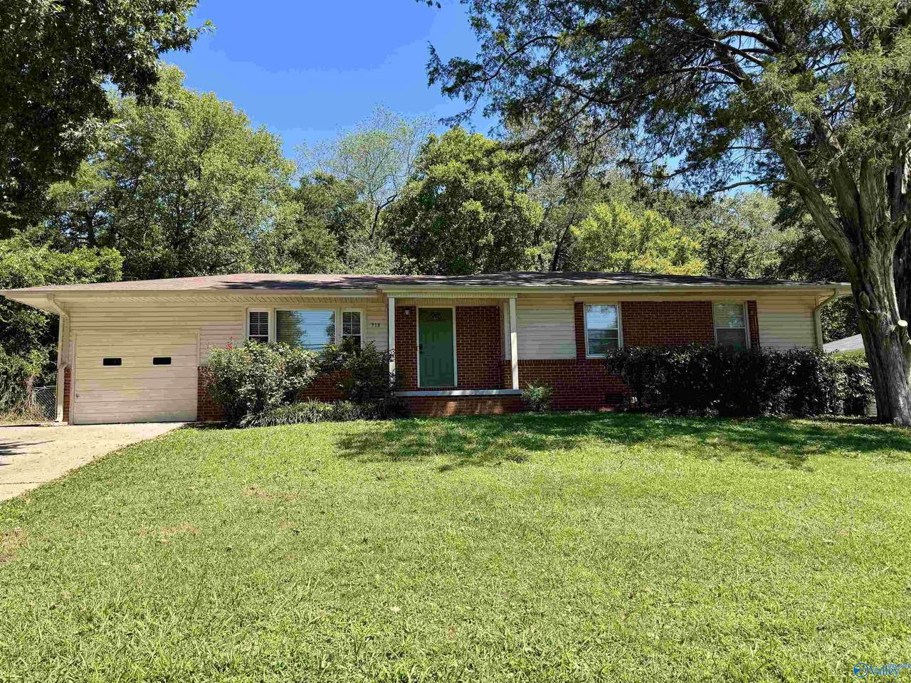 918 Woodall Lane - Photo 1