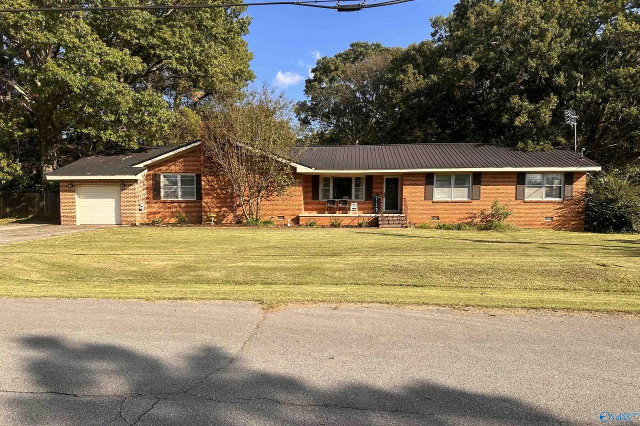 2117 Mythewood Drive - Photo 1