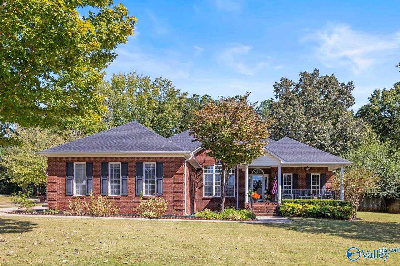 114 Gary Glen Blvd - Photo 1