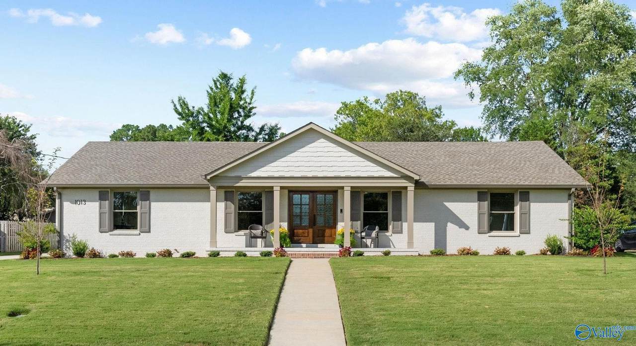 1013 Riviera Avenue - Photo 1