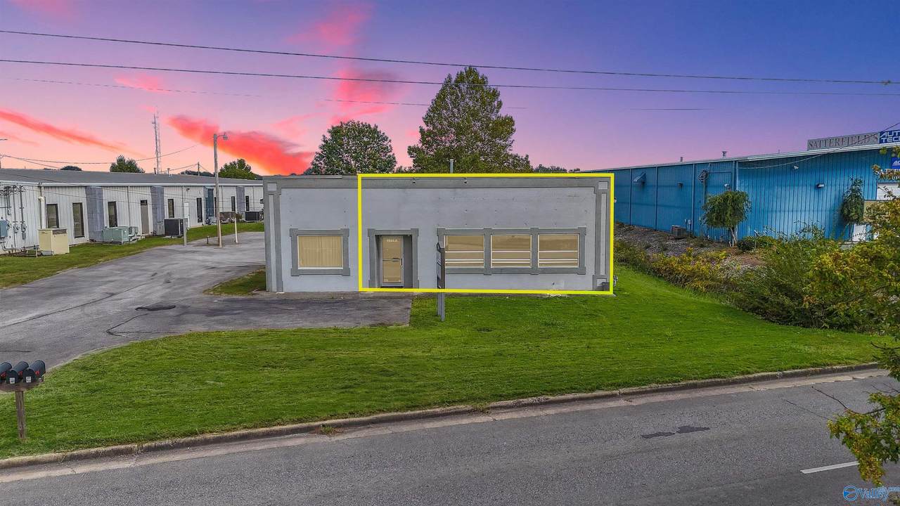 1944 Central Parkway - Photo 1