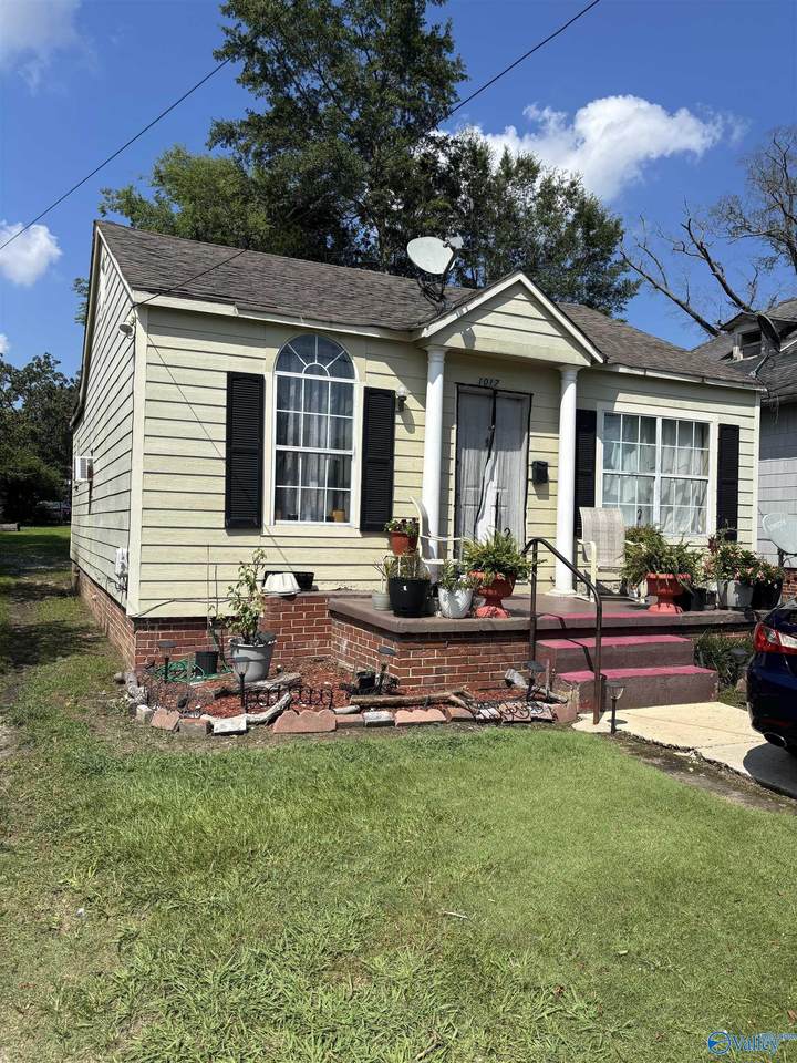 1017 Third Avenue - Photo 1