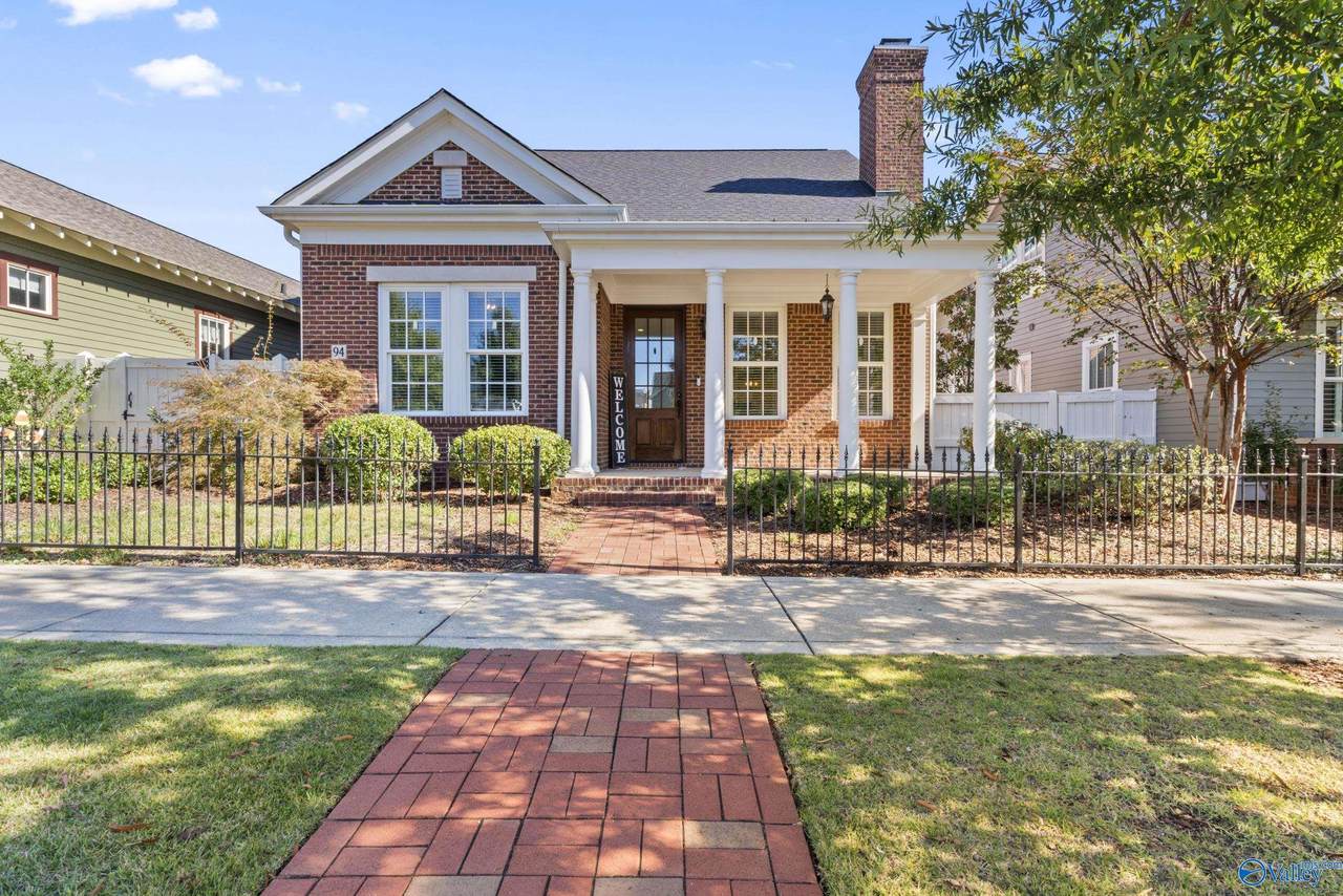 94 Hillcrest Avenue - Photo 1