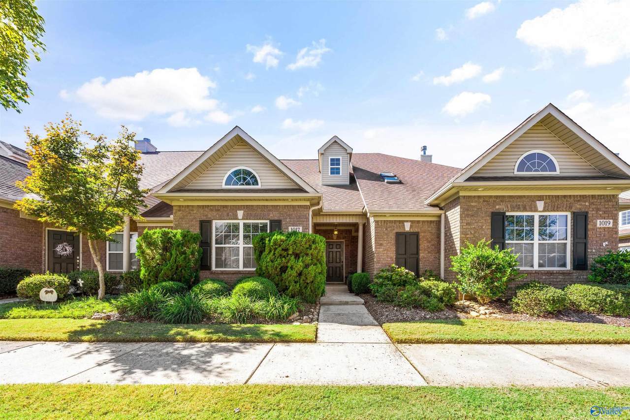 1017 Cresent Falls - Photo 1