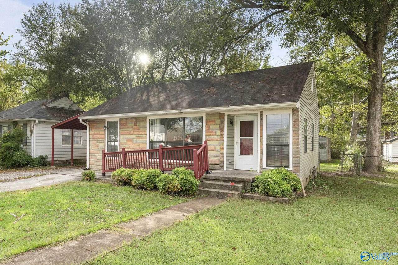 911 9th Avenue - Photo 1