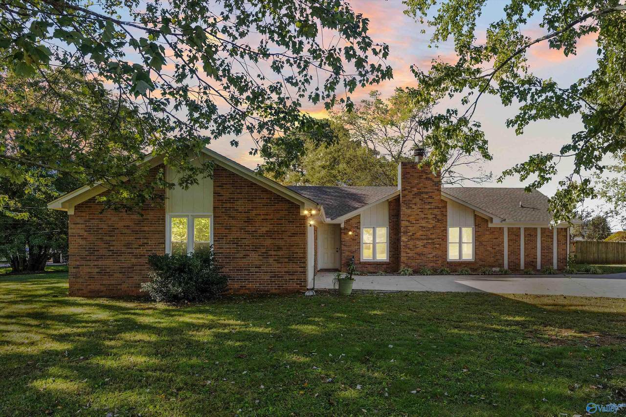 221 Callaway Lane - Photo 1