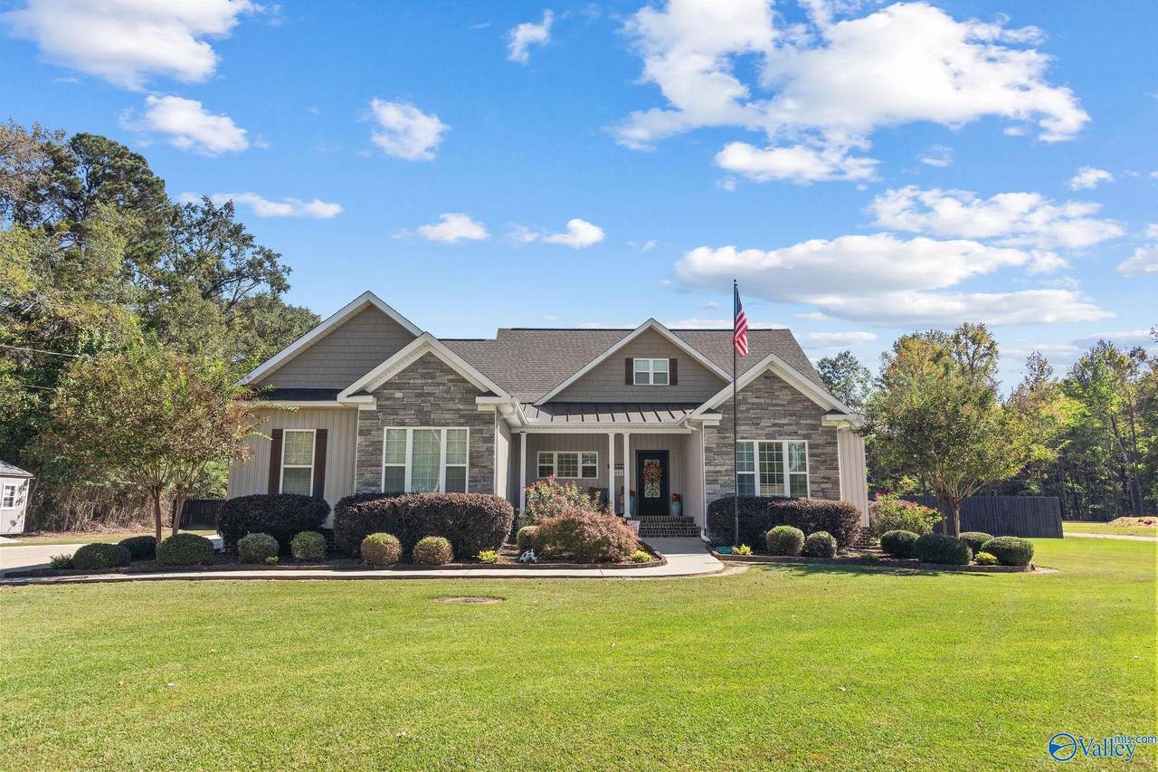 2651 Powell Street - Photo 1