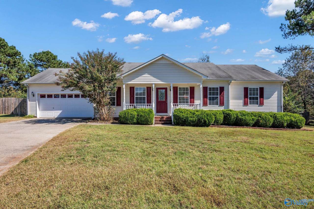 109 Costal Drive - Photo 1