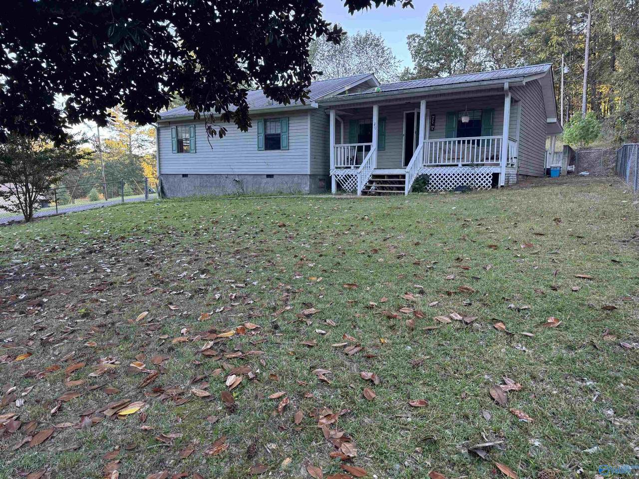 250 Nealhill Rd - Photo 1