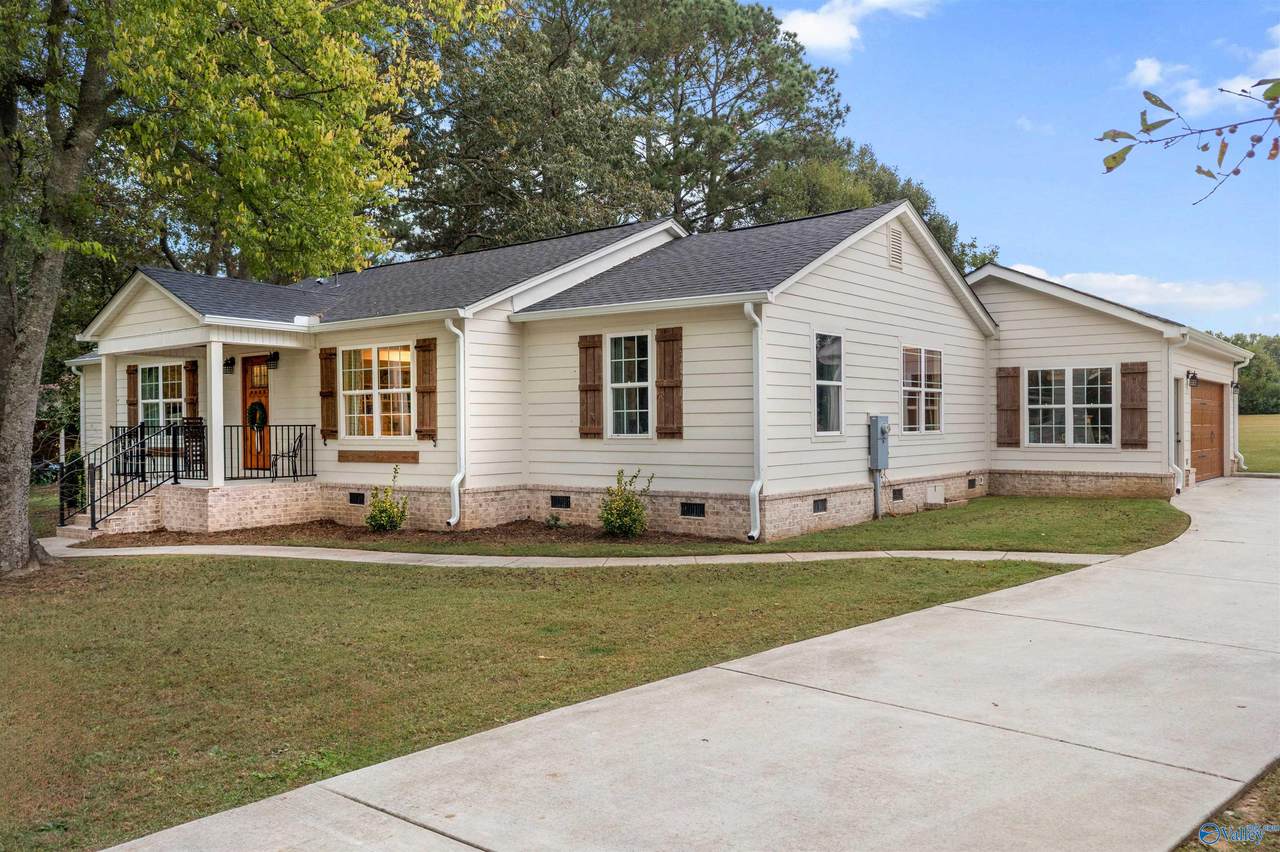 392 Thomason Road - Photo 1