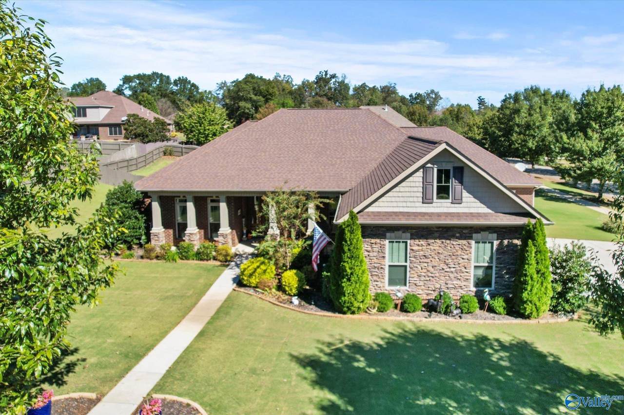 4601 Riverglen Circle - Photo 1