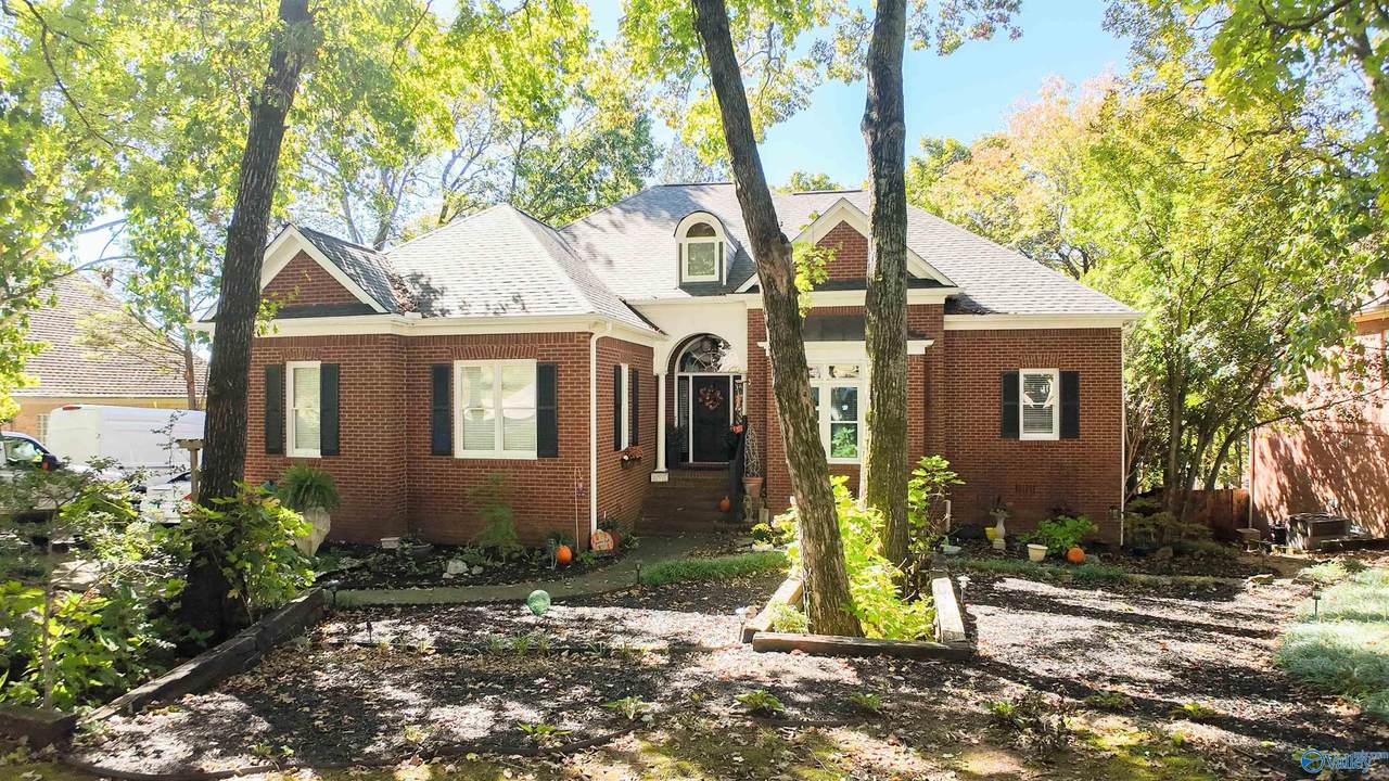 2105 Greenslope Trail - Photo 1