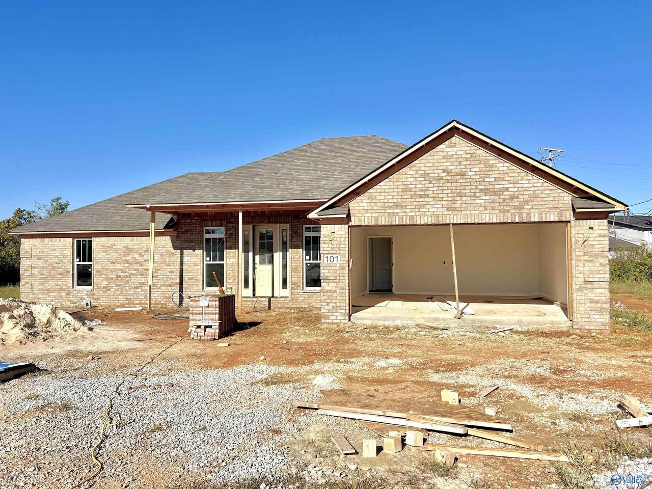 101 James Bowie Drive - Photo 1