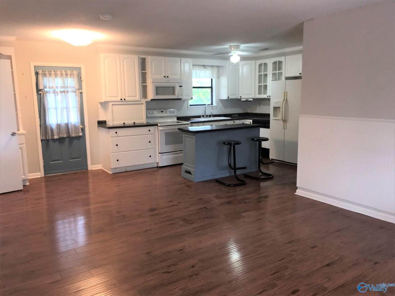 22193 Bragg Street - Photo 1