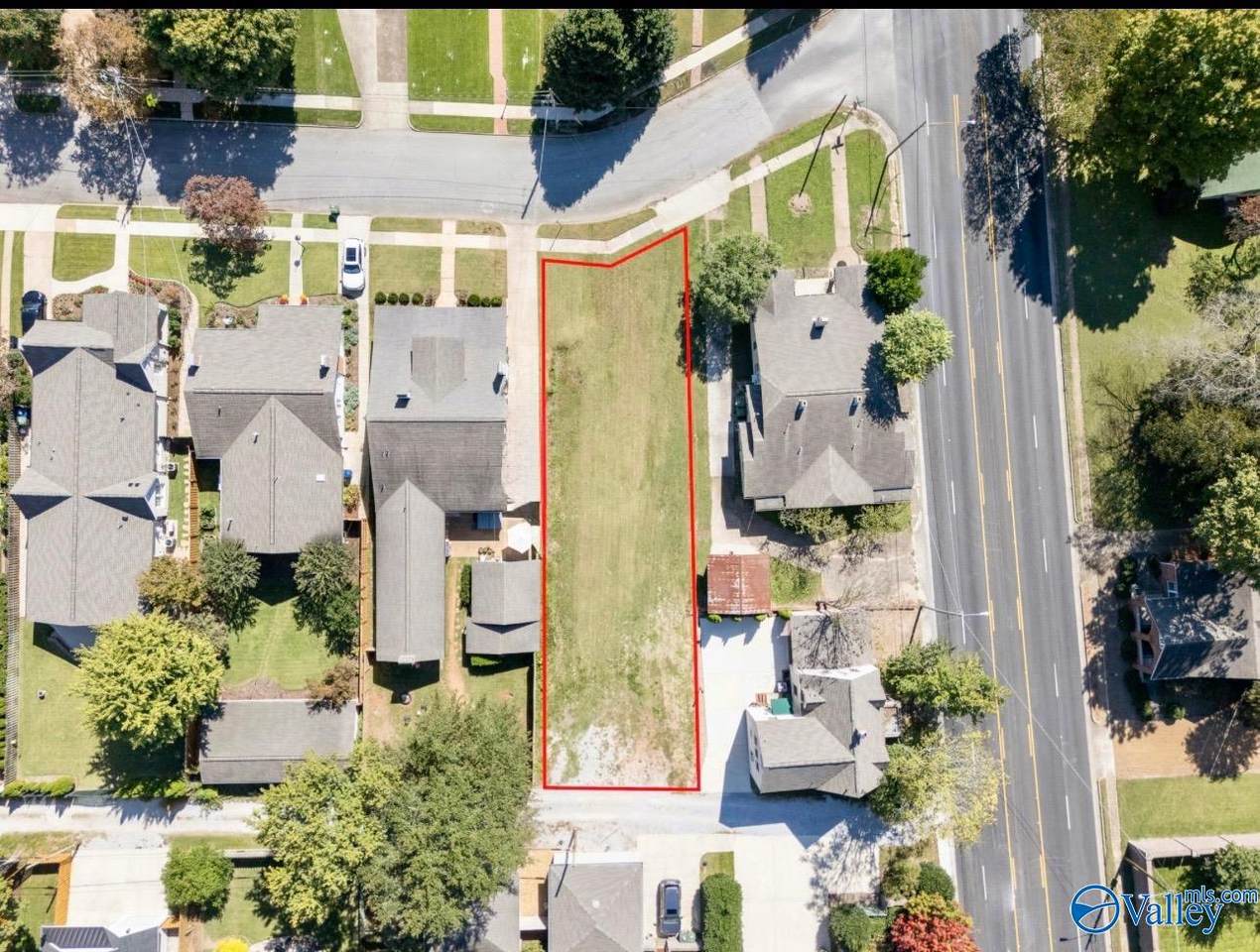 1005 Locust Avenue - Photo 1