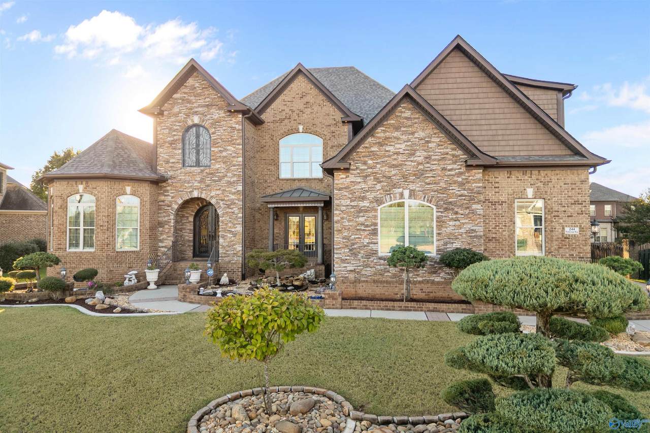 244 Watterson Way - Photo 1