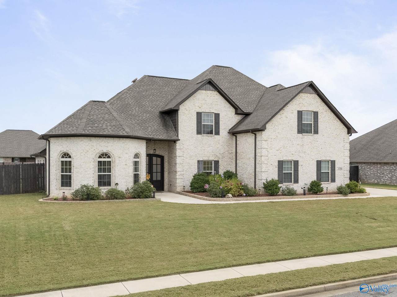 13384 Chapel Hill Lane - Photo 1