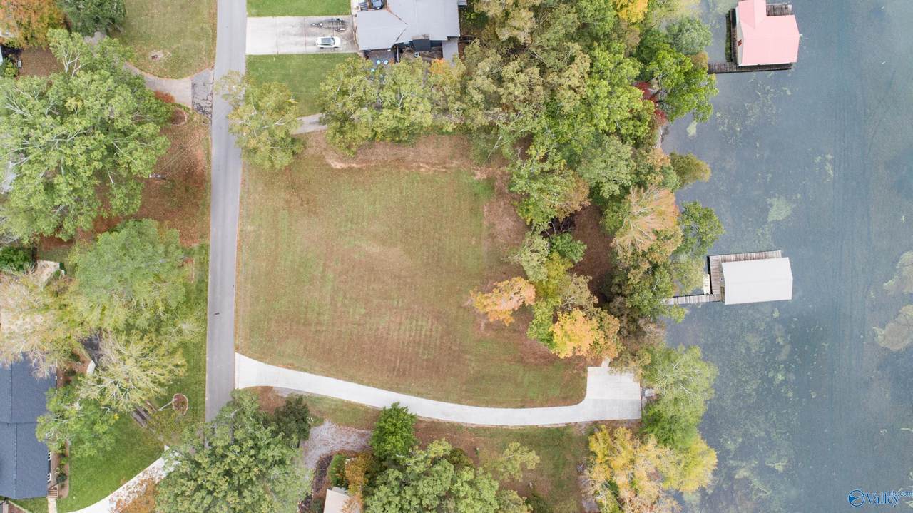 1808 Roseberry Drive - Photo 1