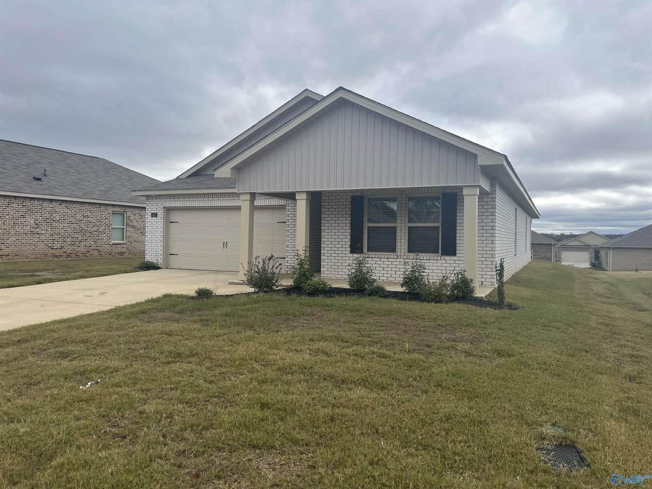 417 Jackson Point Circle - Photo 1