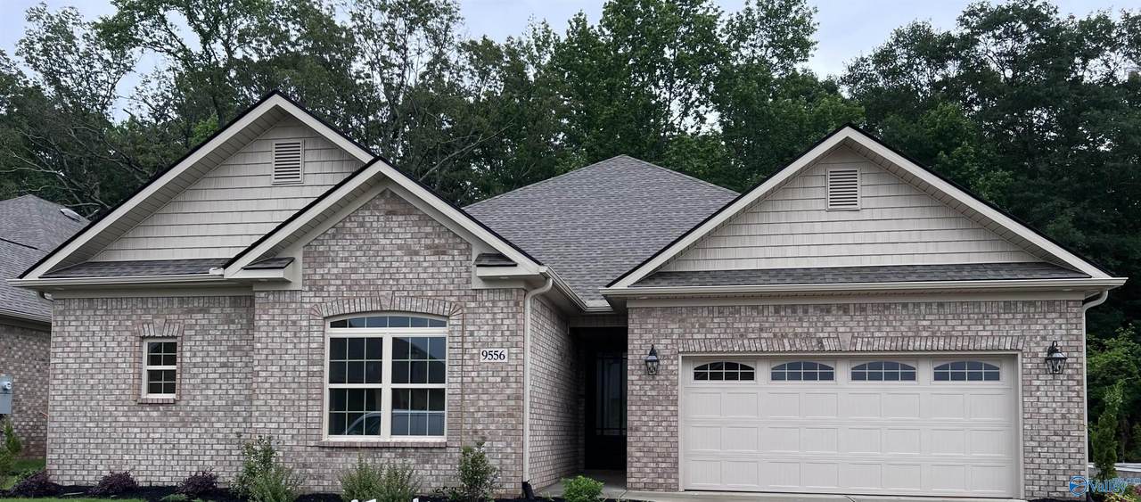 9546 Abington Cove Boulevard - Photo 1