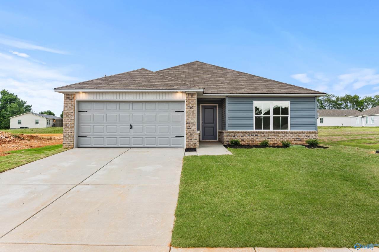 202 Six Pence Court - Photo 1