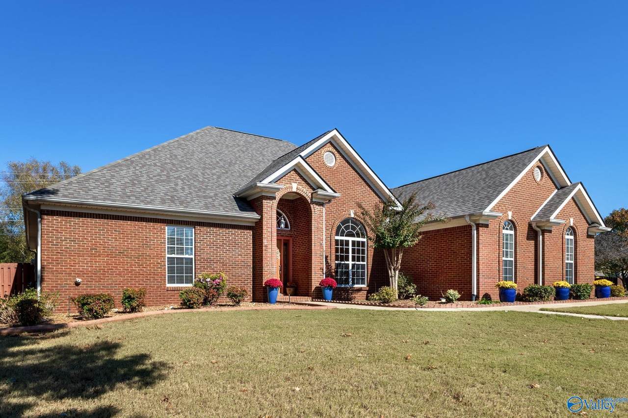 106 Ervington Place - Photo 1