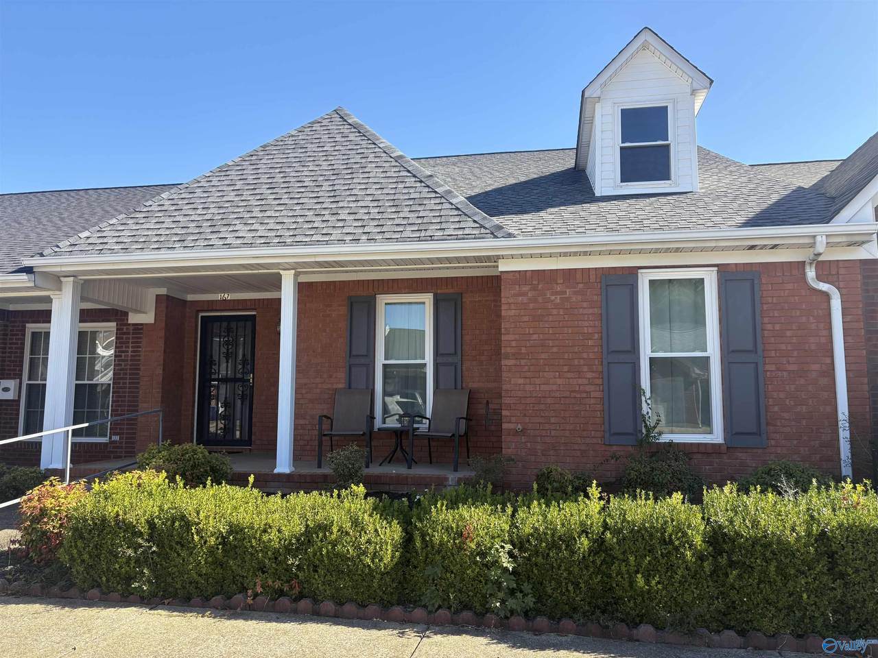 167 Sycamore Place - Photo 1