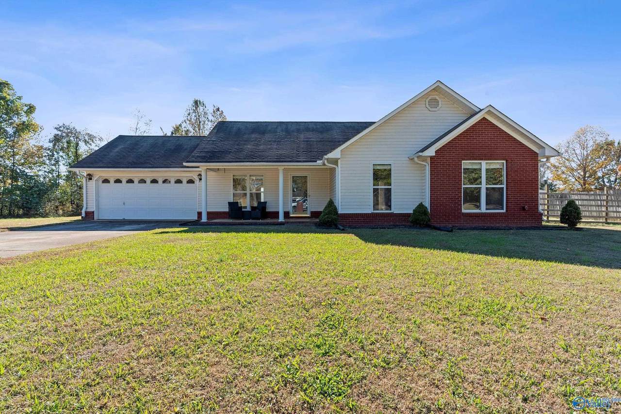 104 Shadow Oak Circle - Photo 1