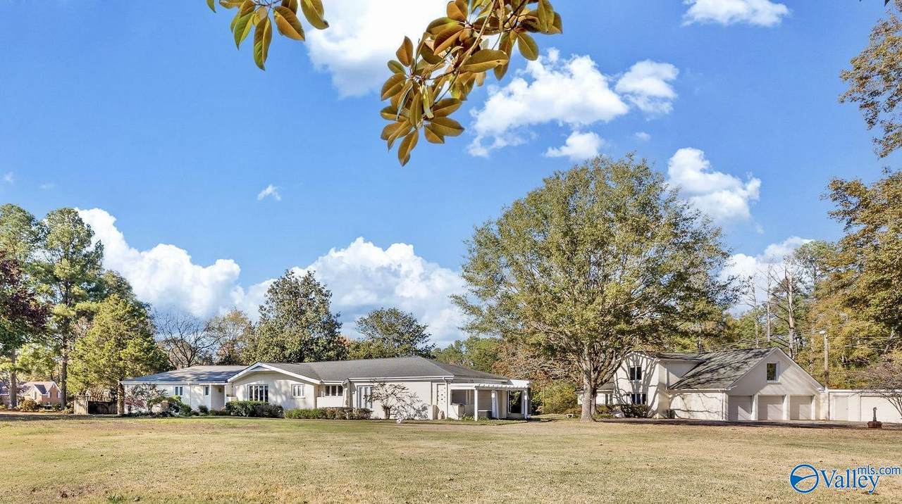 1127 Lakewood Drive - Photo 1