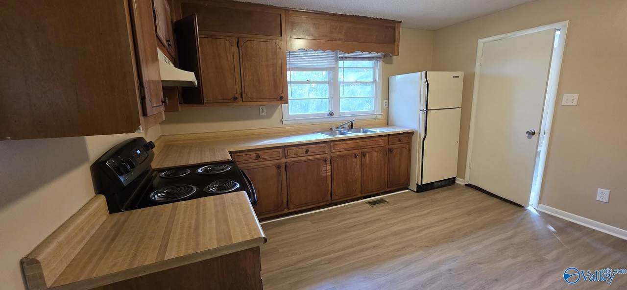 https://bt-photos.global.ssl.fastly.net/nalmls/1280_boomver_1_21903758-2.jpg