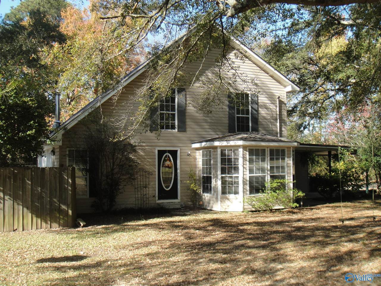 132 Guinevere Drive - Photo 1