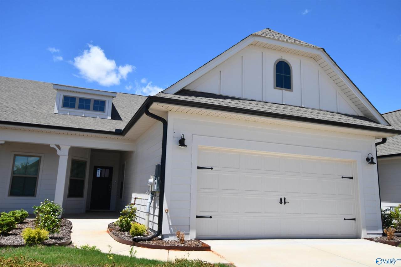 12617 Whitcomb Circle - Photo 1